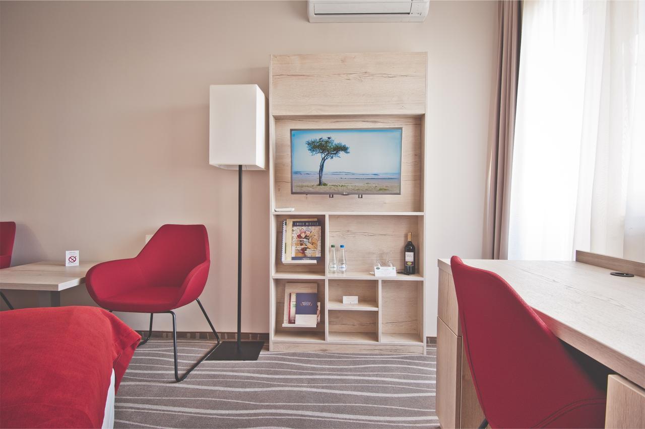 Hotel Akwawit Leszno  Εξωτερικό φωτογραφία